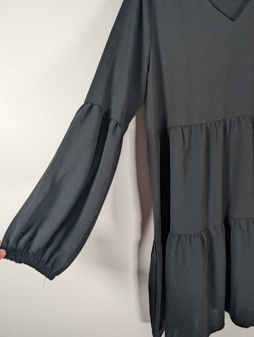 Black V-Neck Tiered Babydoll Tunic - Picture 3 of 6